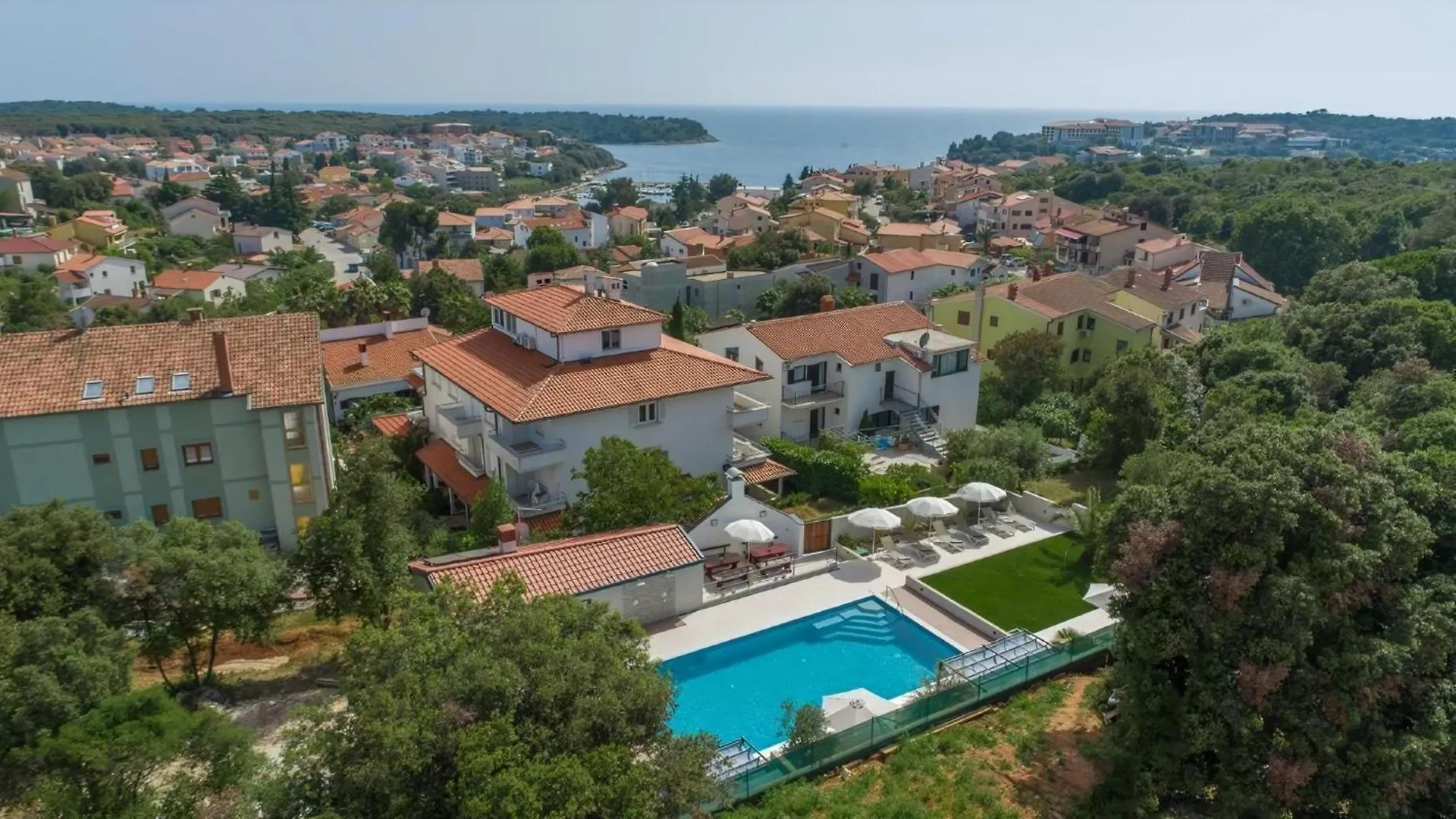 Apartment Wohnung In Pjescana Uvala Mit Grosser Terrasse Pula