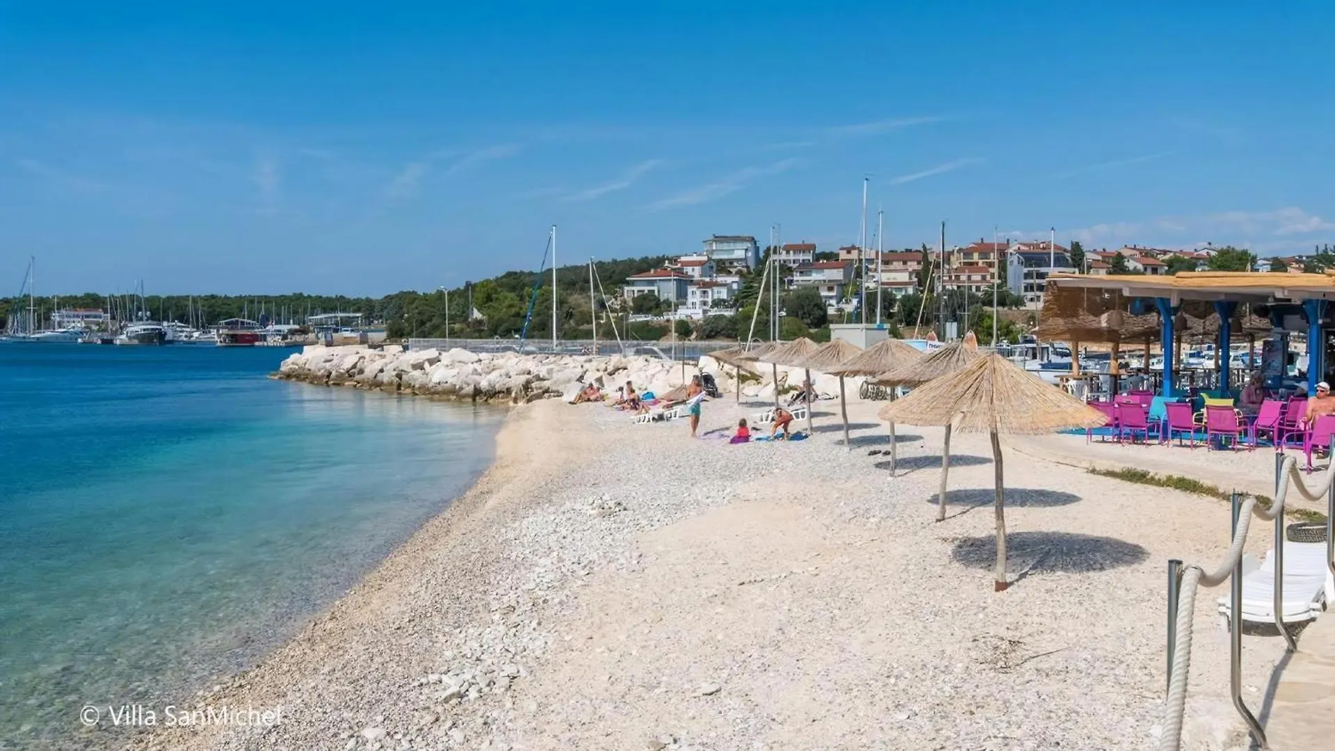 Wohnung In Pjescana Uvala Mit Grosser Terrasse Pula Croatia